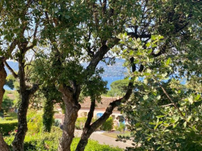 Villa vue mer donnant sur le Golfe de St Tropez, 2 chambres, 6 pers, piscine commune